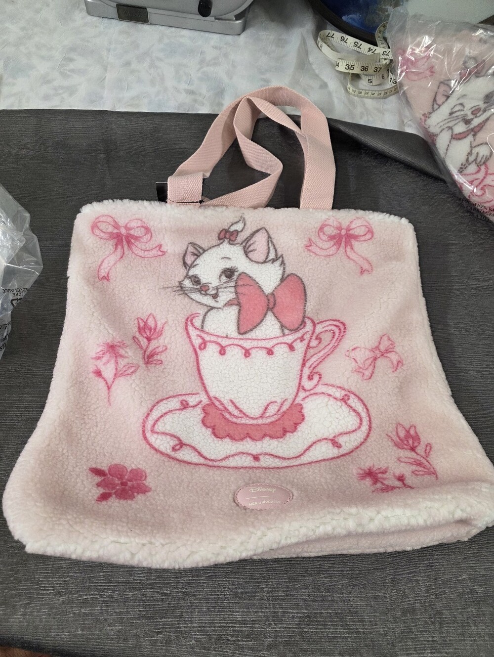 Her Universe Disney The Aristocats Marie Sherpa Tote Bag NEW